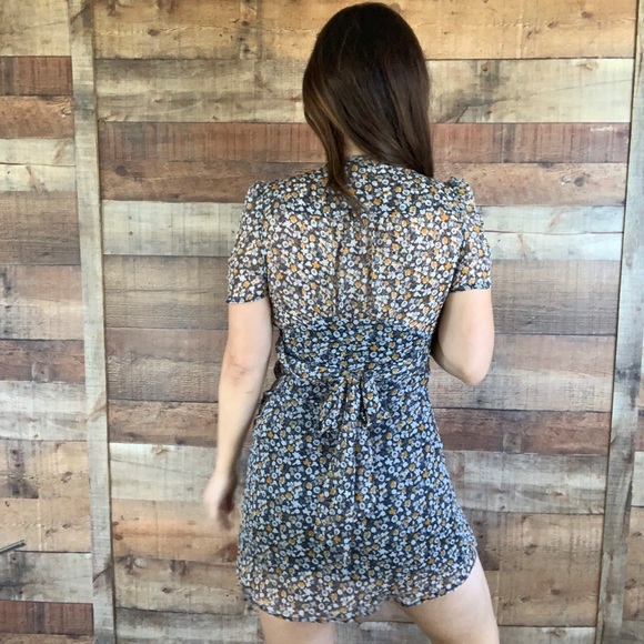 Topshop Floral Mini Dress (fits like a size 4) - Picture 5 of 8